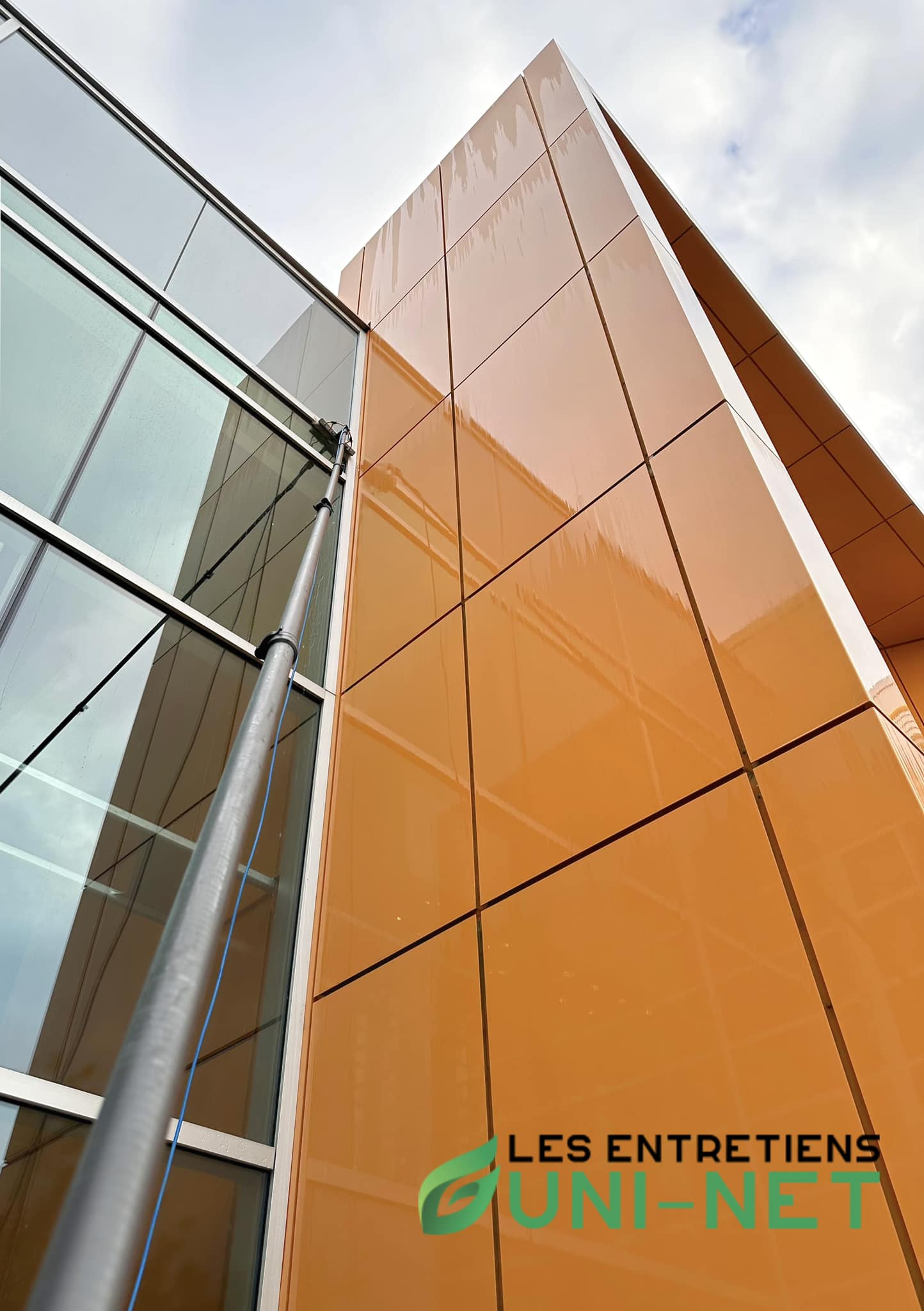 Orange panels wash Uni-Net