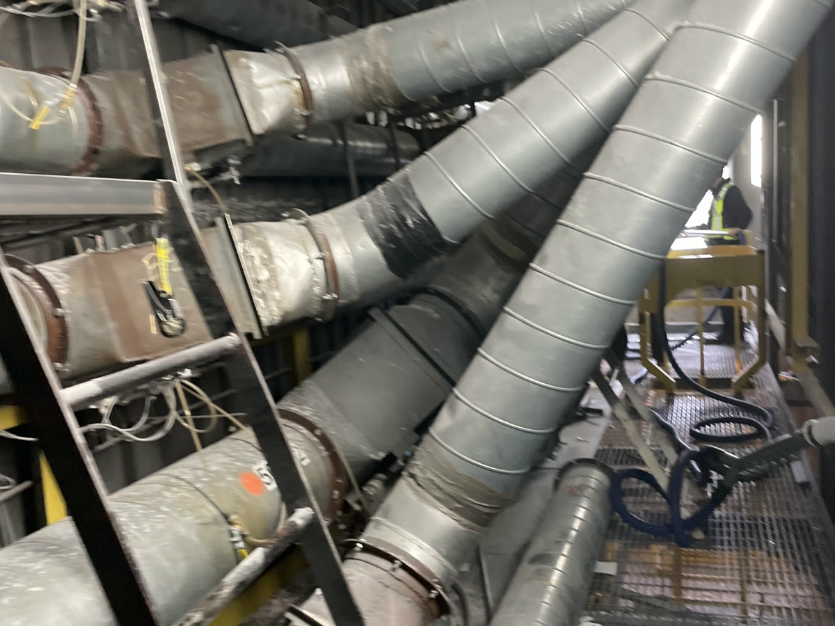Réseau de ventilation avant nettoyage, usine d'emballage